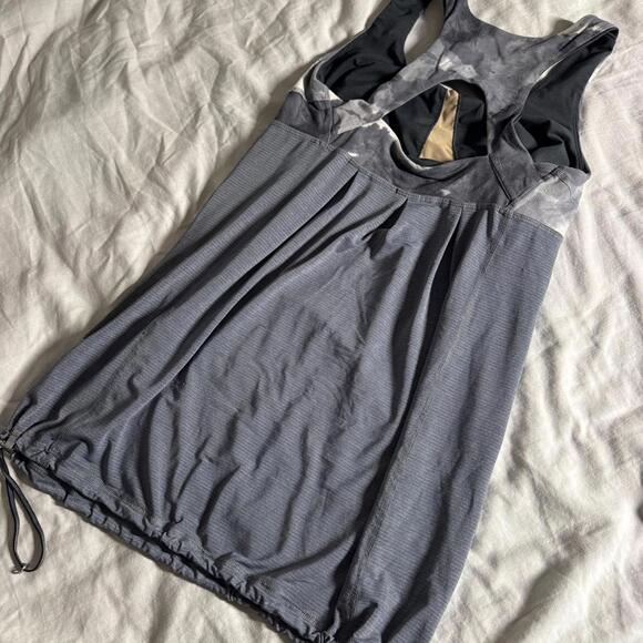🤍 1 Lululemon Run: Your Heart Out Tank - Heathered Blurred Grey - Picture 5 of 9